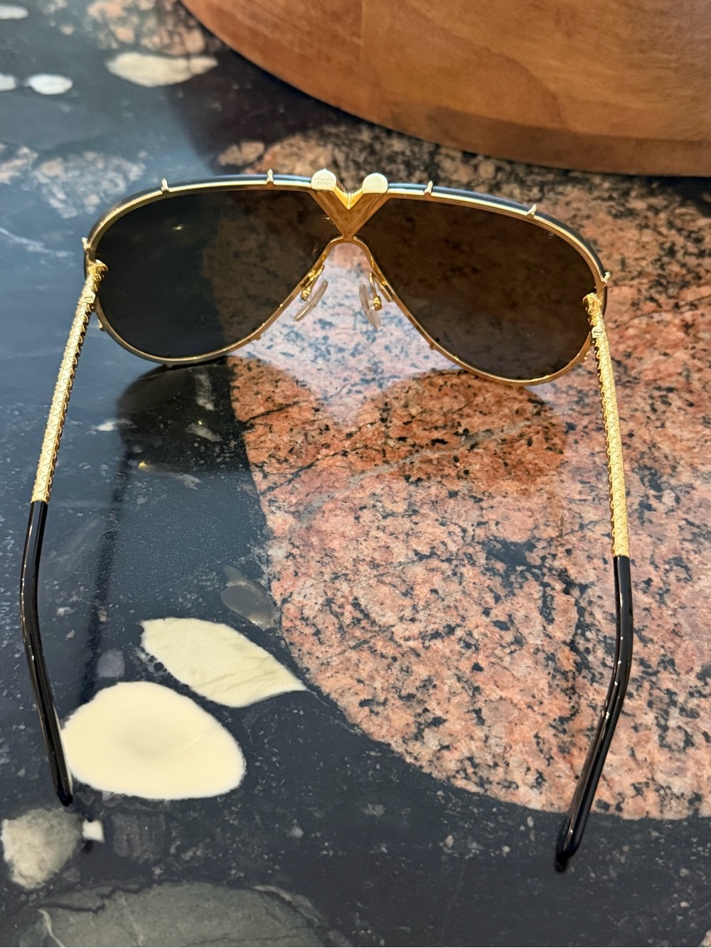 Louis Vuitton LV Gold Mirror Shield Sunglasses Oversized Aviator Mask Sunglasses - Picture 9 of 11